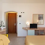 Ξενοδοχείο Pelikan 3*
