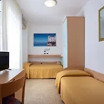 Pelikan 3* Λινιάνο Σαμπιαντόρο