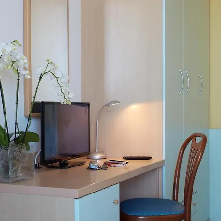 호텔 Pelikan 리그나노 사비아도로