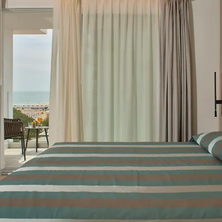 Pelikan Hotell 3*